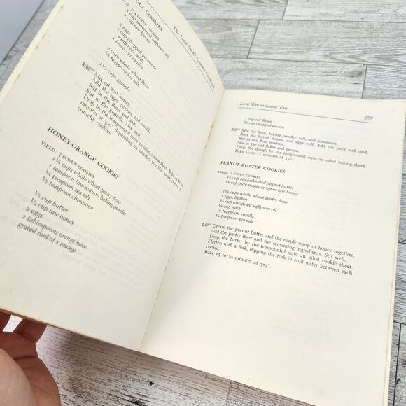 Deaf Smith Country Cookbook Natural Foods for Family Kitchens 1979 Vintage PB - Picture 6 of 14